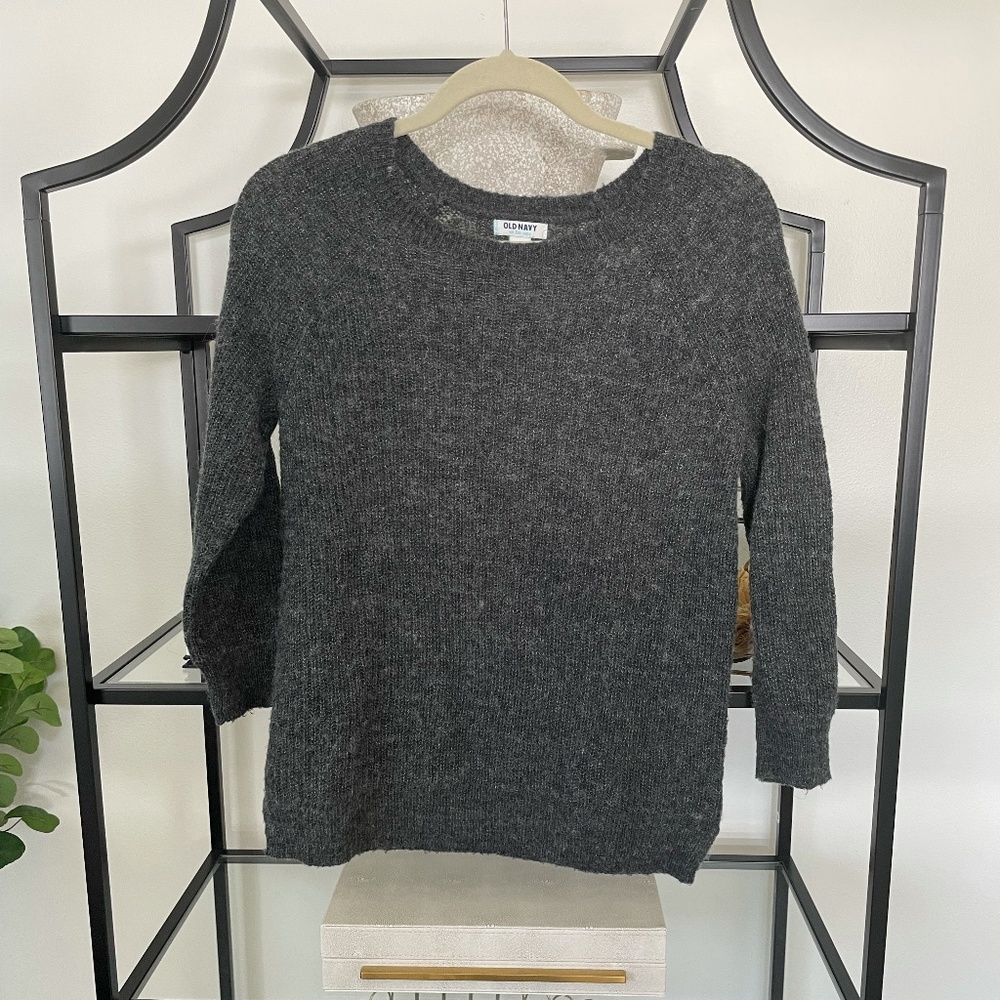 Gray Sweater with 3/4 length sleeves